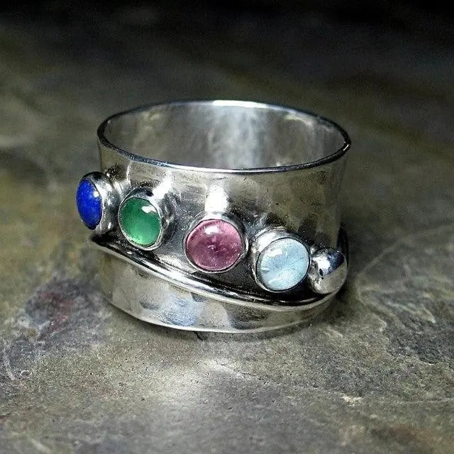 Boho ring med multicolorede krystaller