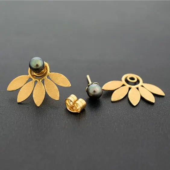 Vintage gyldne blad mørke perle øreringe