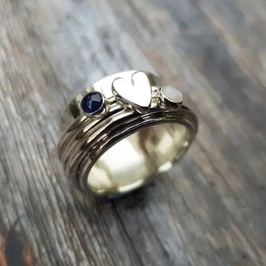 Vintage sølv hjertring med krystaller