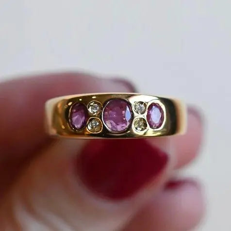 Ring med lyserød krystal i vintage guld