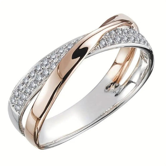 Elegant bøjet ring med rhinsten