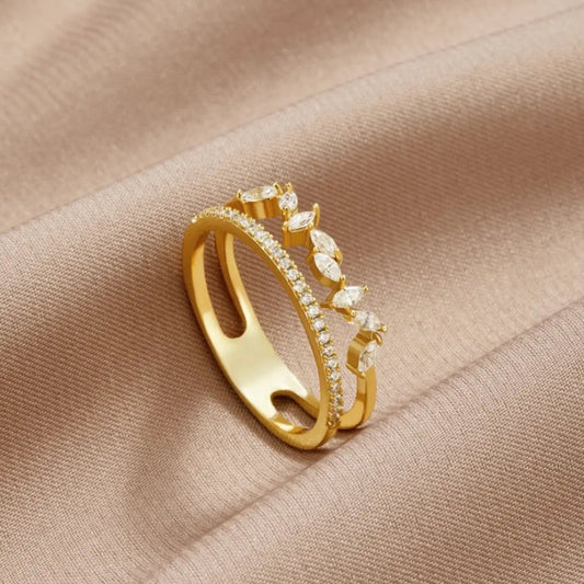 Dobbeltlaget zirkonia ring i guld