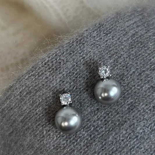Elegante sorte perle zirconia øreringe