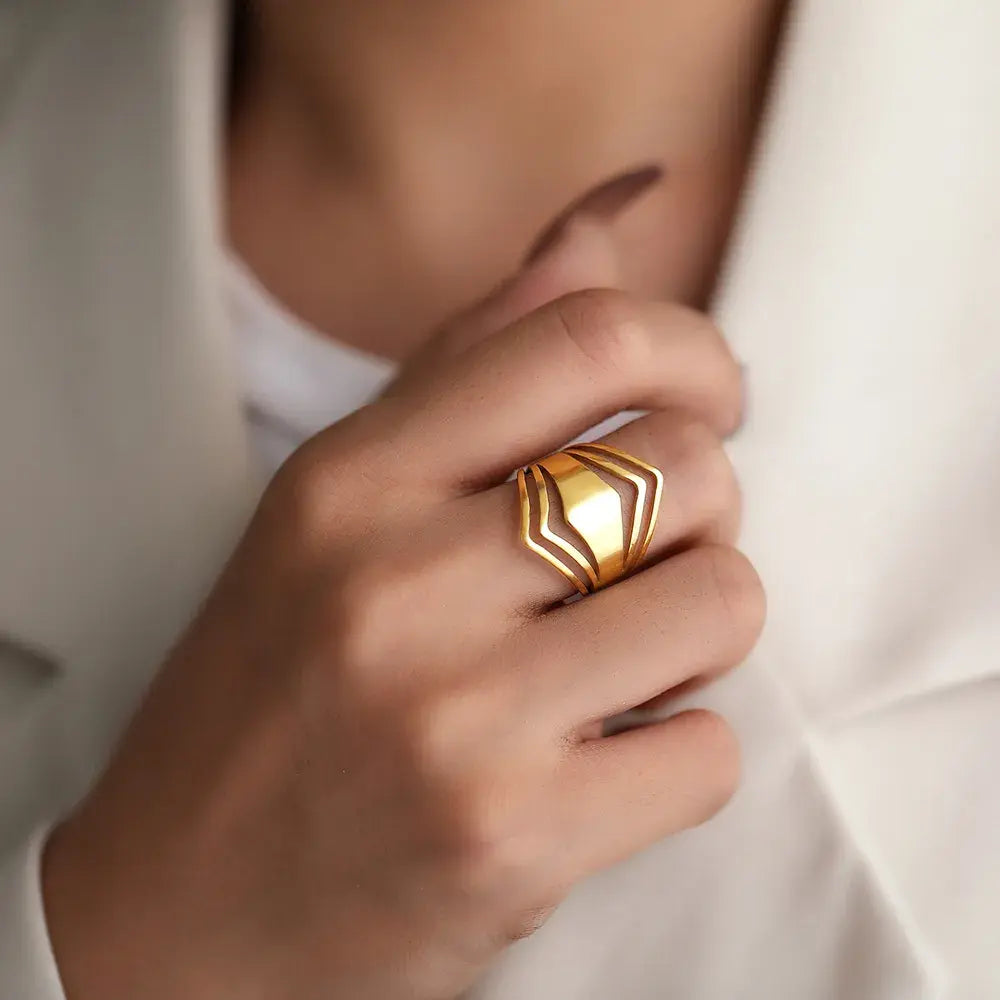 Elegant Guld Statement Ring