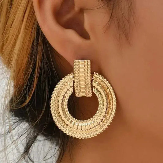 Elegant guld hul mandala øreringe
