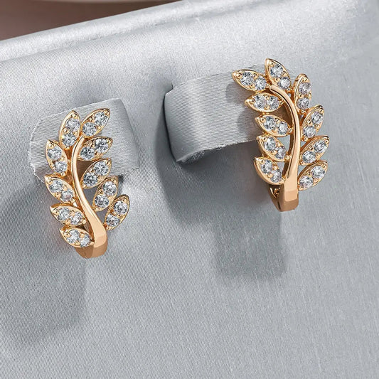 Elegante øreringe med indlagte zirkonia blade